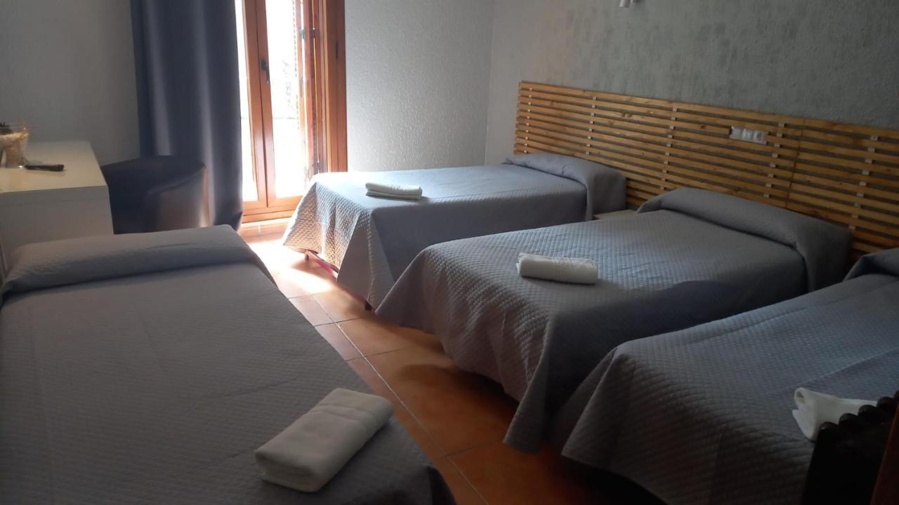 Hotel Acebo Plaza Mayor Хака Экстерьер фото
